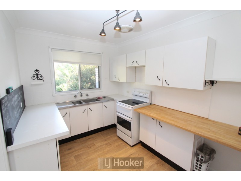 250 Excelsior Parade, Toronto NSW 2283