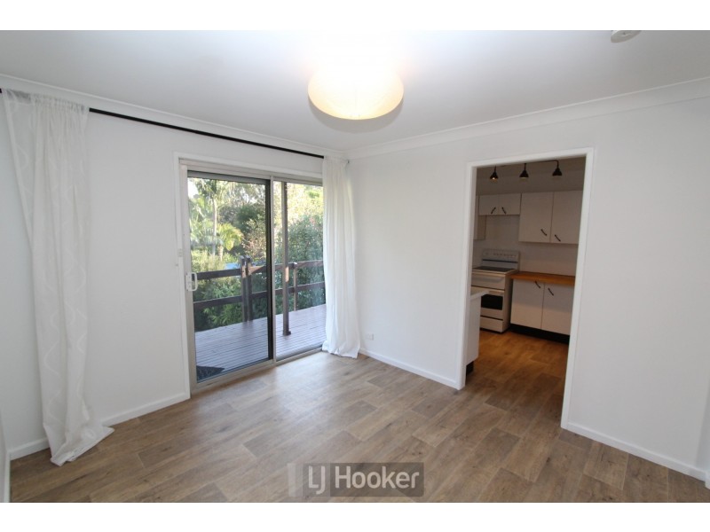250 Excelsior Parade, Toronto NSW 2283