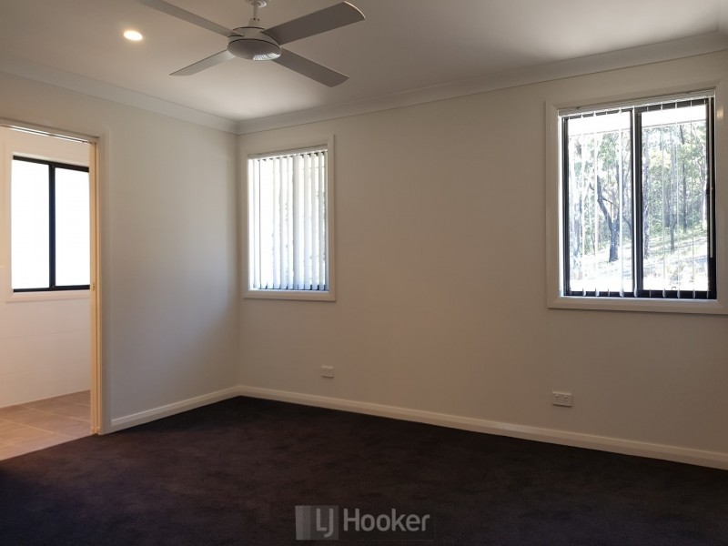 7 Bowline Street, Teralba NSW 2284