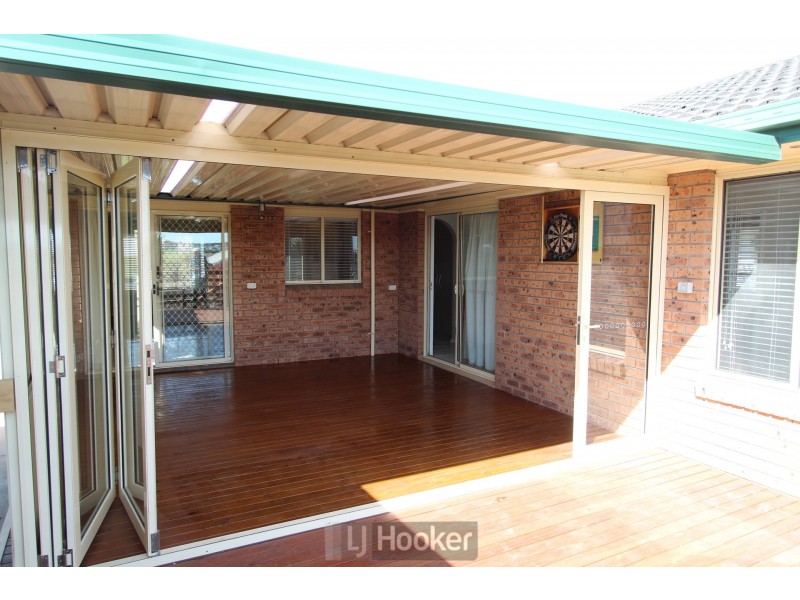 8 Waterbush Crescent, Woodberry NSW 2322