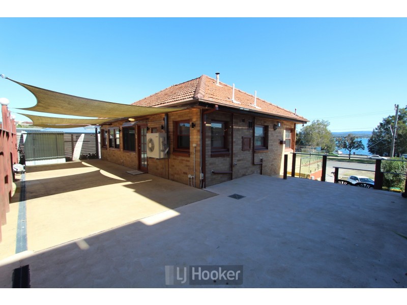 528 The Esplanade, Warners Bay NSW 2282