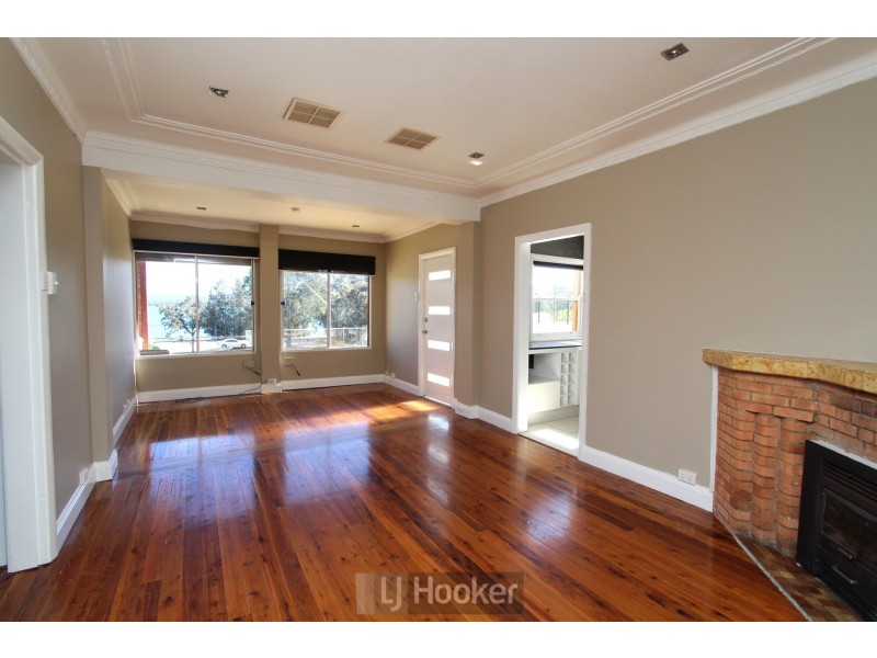528 The Esplanade, Warners Bay NSW 2282