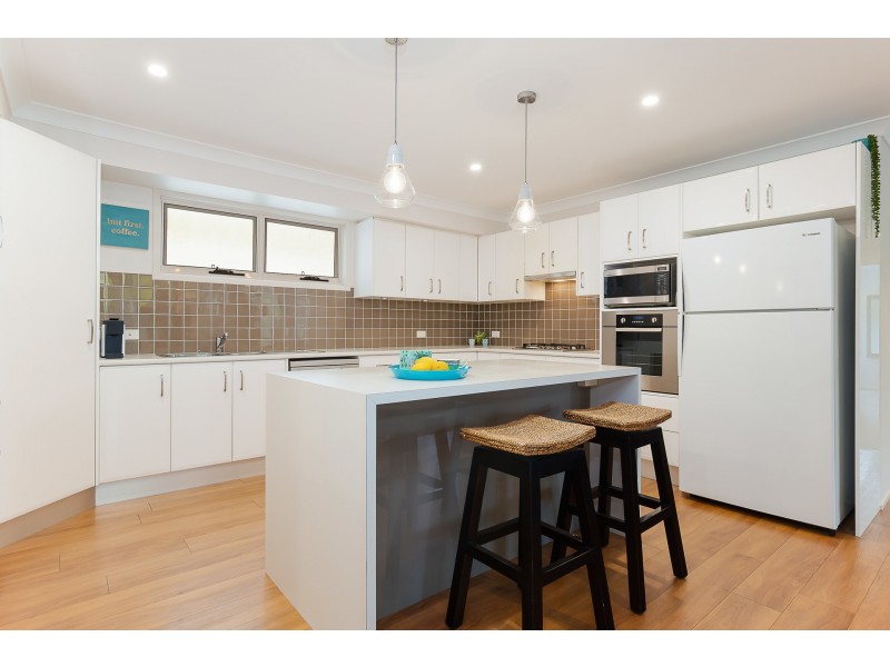 19 Buttermere Drive, Lakelands NSW 2282