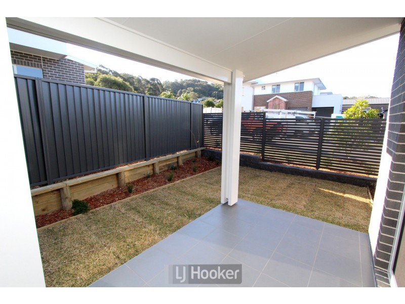 2 Windross Drive, Warners Bay NSW 2282