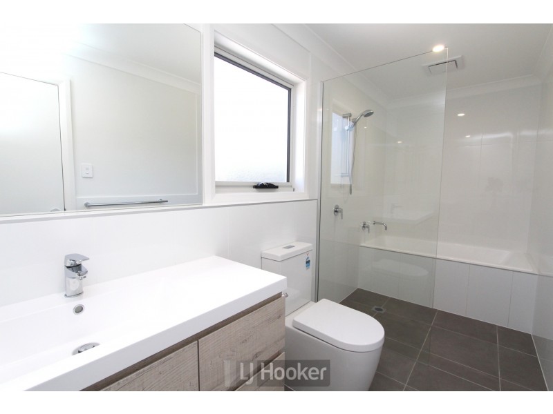 54a Fairfax Road, Warners Bay NSW 2282