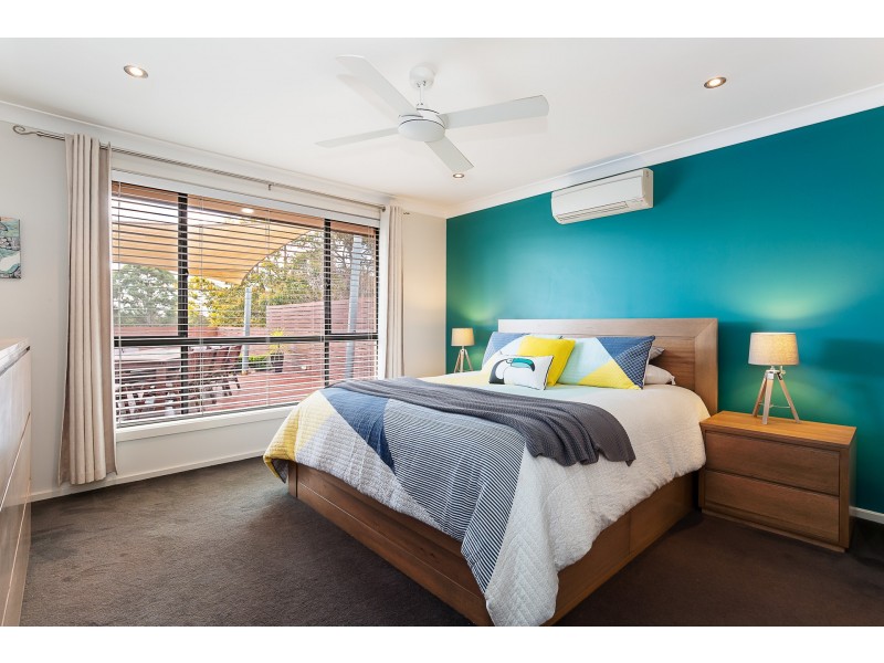 52 Dalmeny Drive, Macquarie Hills NSW 2285