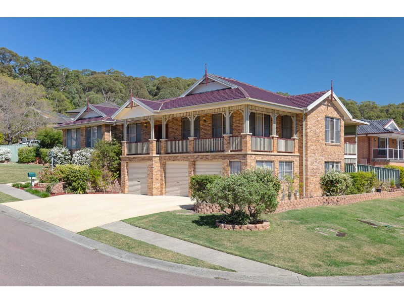 2 Hume Close, Macquarie Hills NSW 2285