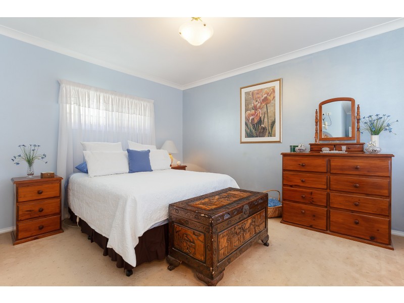 2 Hume Close, Macquarie Hills NSW 2285