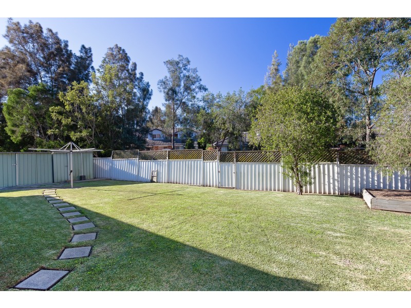 19 Derwent Crescent, Lakelands NSW 2282