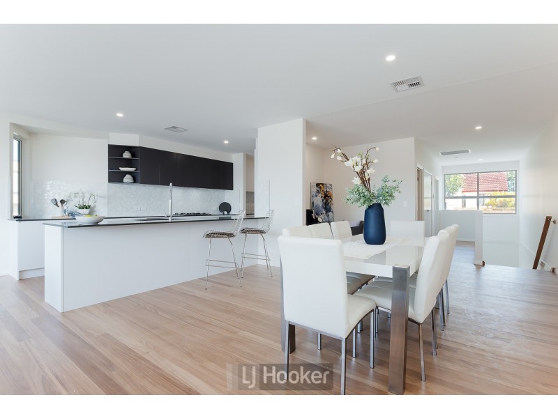 3/56 Allambee Place, Valentine NSW 2280