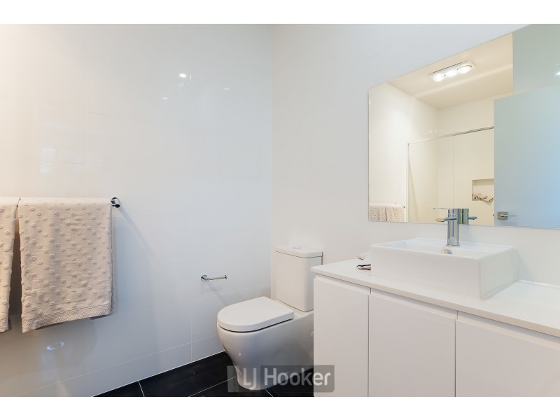 3/56 Allambee Place, Valentine NSW 2280
