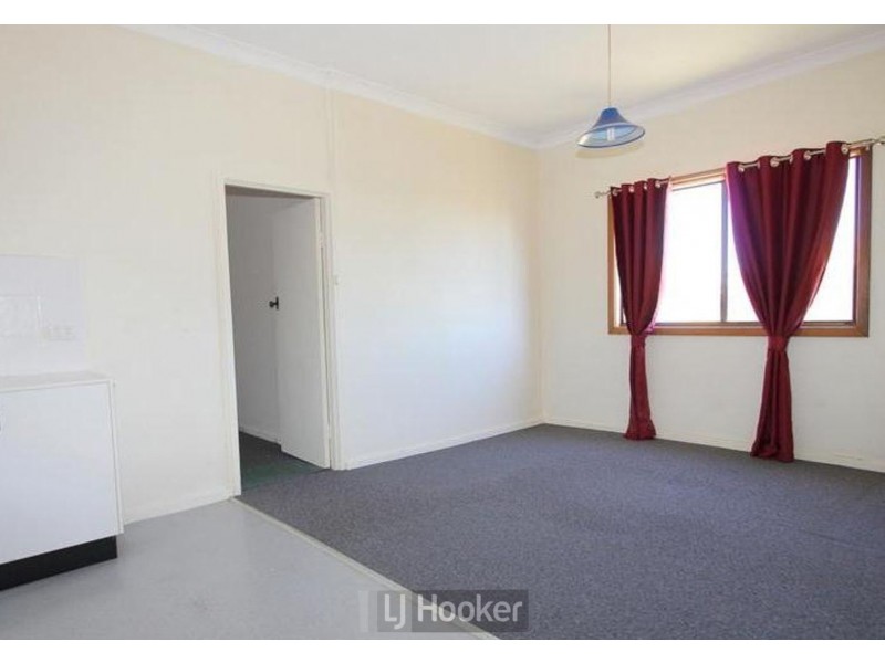 2/1 The Parade, Belmont NSW 2280