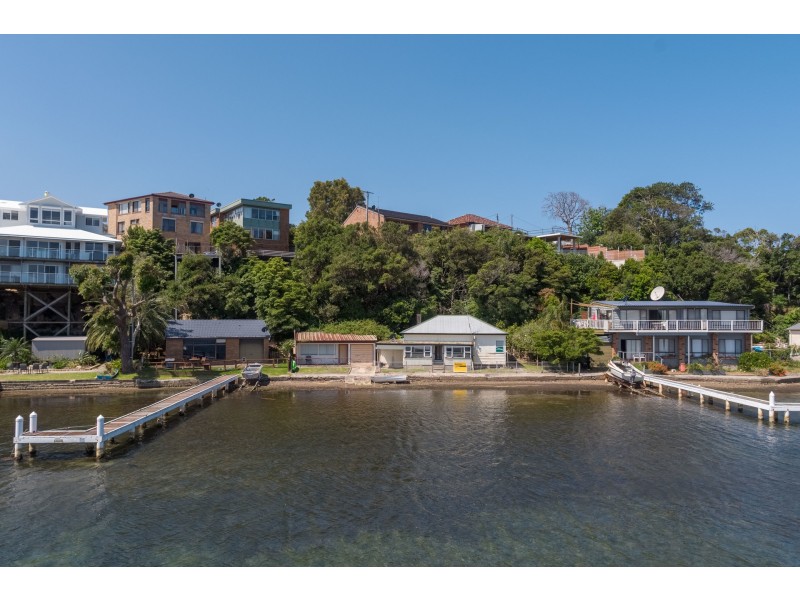 186 Marks Point Road, Marks Point NSW 2280