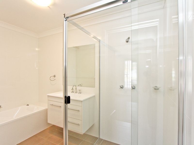 1/16 St Johns Drive, Croudace Bay NSW 2280