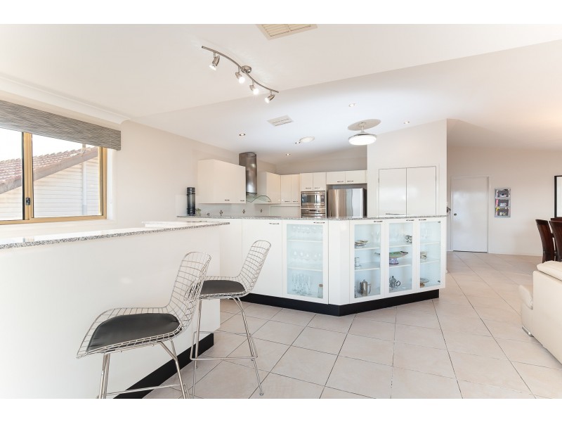 12 Berkeley Street, Speers Point NSW 2284