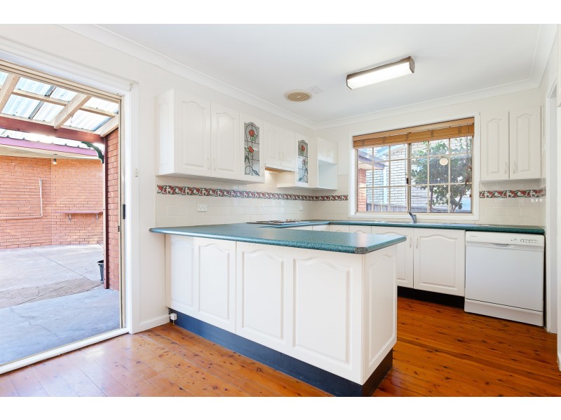 33 Elizabeth Cook Drive, Rankin Park NSW 2287