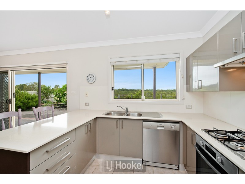 15 Siloam Drive, Belmont North NSW 2280