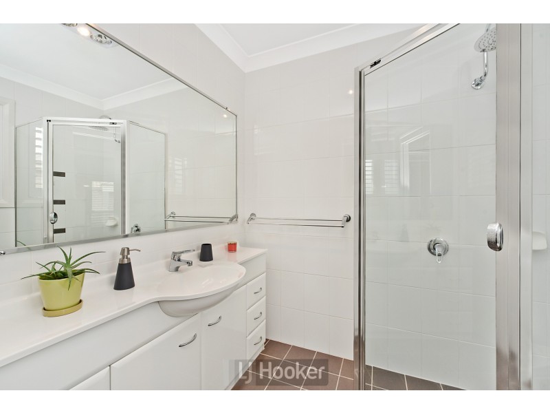 15 Siloam Drive, Belmont North NSW 2280