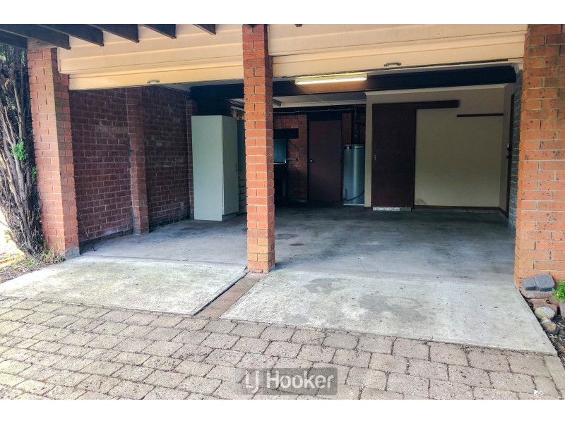 4 Kembla Close, Toronto NSW 2283