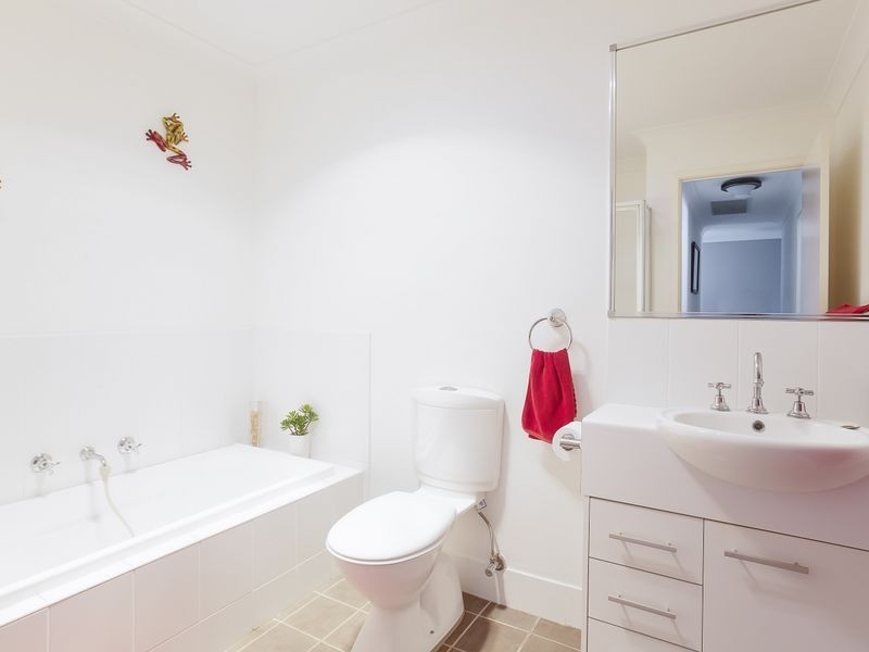 7/30 Helen Street, Mount Hutton NSW 2290