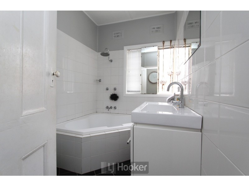 194 Coal Point Road, Coal Point NSW 2283