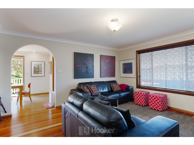 4 Honister Close, Lakelands NSW 2282