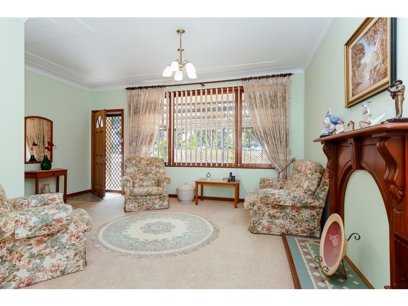 14 Lucas Crescent, Adamstown Heights NSW 2289