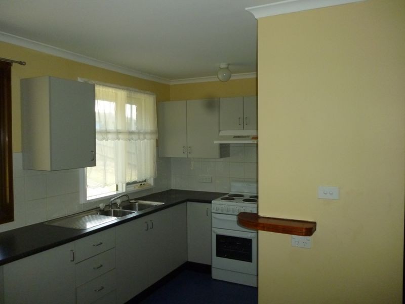 14 Korekoba Place, Bolton Point NSW 2283