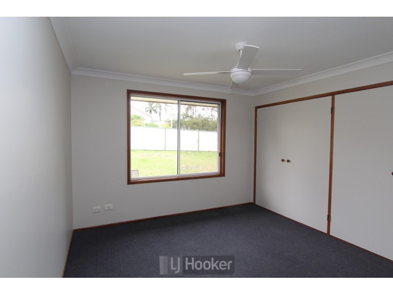 2/38 Connaught Road, Valentine NSW 2280