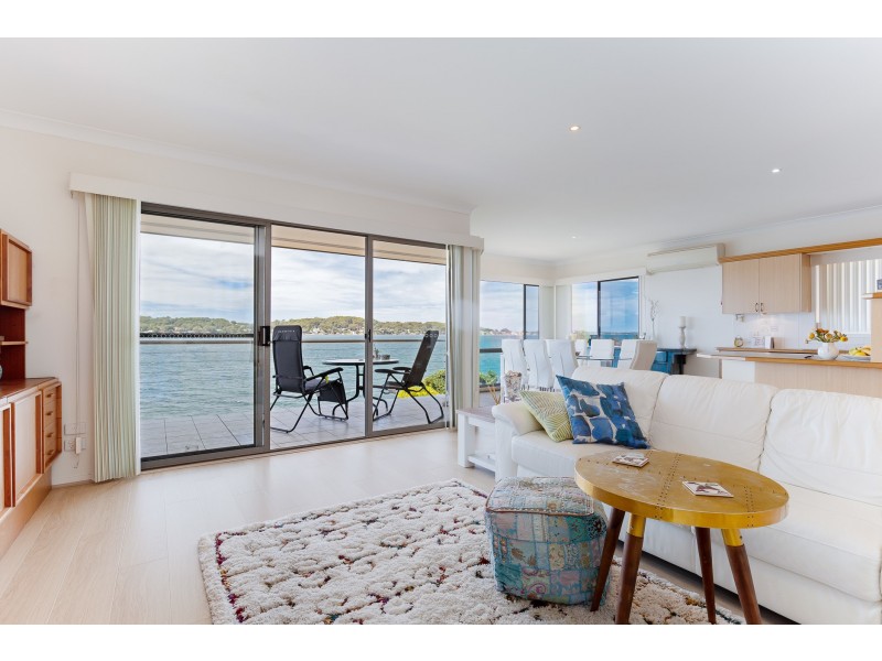 109 Fishing Point Road, Fishing Point NSW 2283