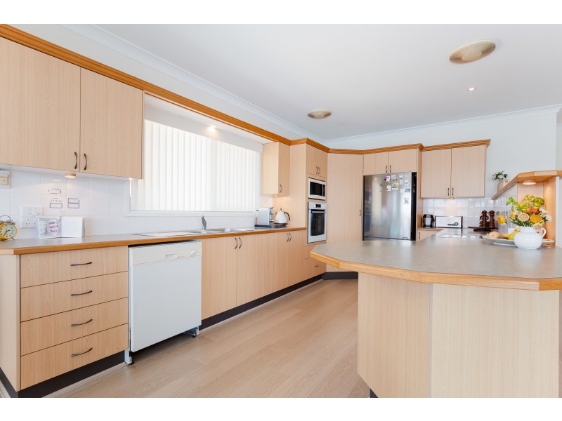 109 Fishing Point Road, Fishing Point NSW 2283