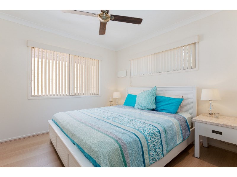 109 Fishing Point Road, Fishing Point NSW 2283