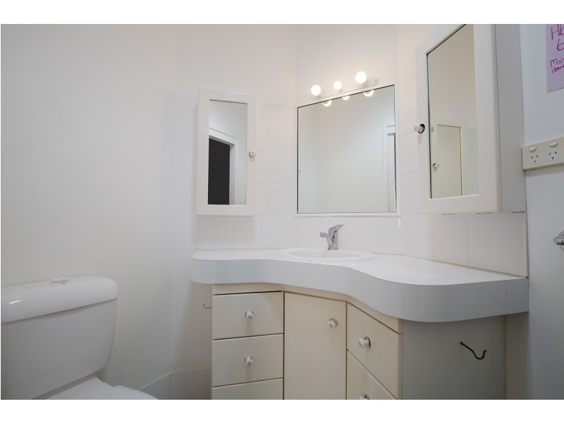 109 Fishing Point Road, Fishing Point NSW 2283