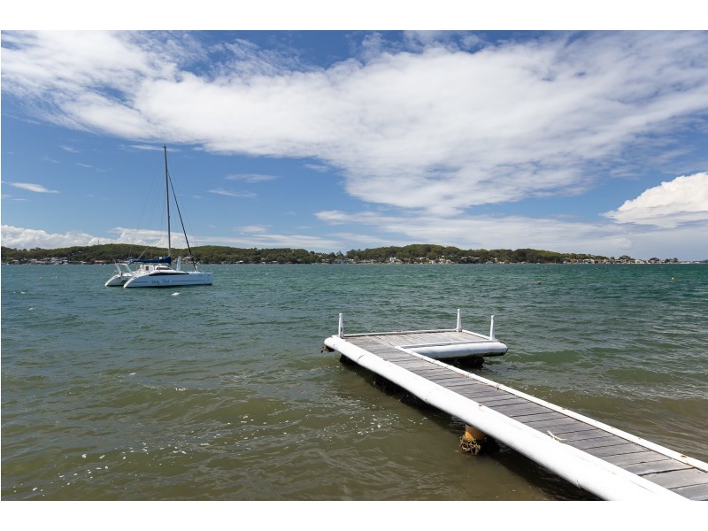 109 Fishing Point Road, Fishing Point NSW 2283