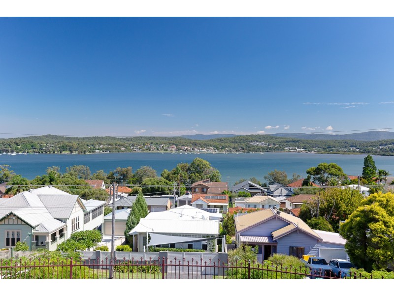17 Speers Street, Speers Point NSW 2284