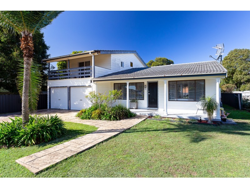 18 Jones Avenue, Warners Bay NSW 2282