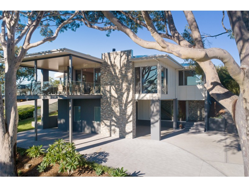 21 Pannamena Crescent, Eleebana NSW 2282