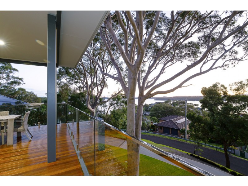 21 Pannamena Crescent, Eleebana NSW 2282
