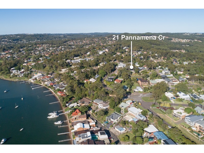21 Pannamena Crescent, Eleebana NSW 2282