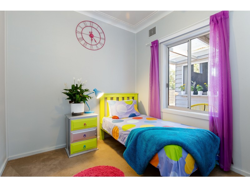 19 Albert Street, Warners Bay NSW 2282