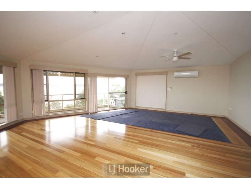 6 Cecil Avenue, Wangi Wangi NSW 2267