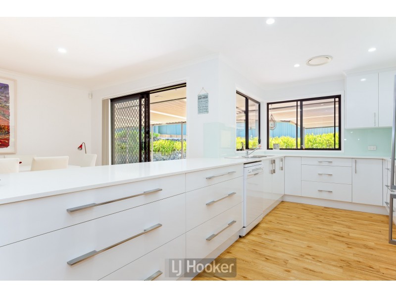 1 Lakeview Road, Kilaben Bay NSW 2283