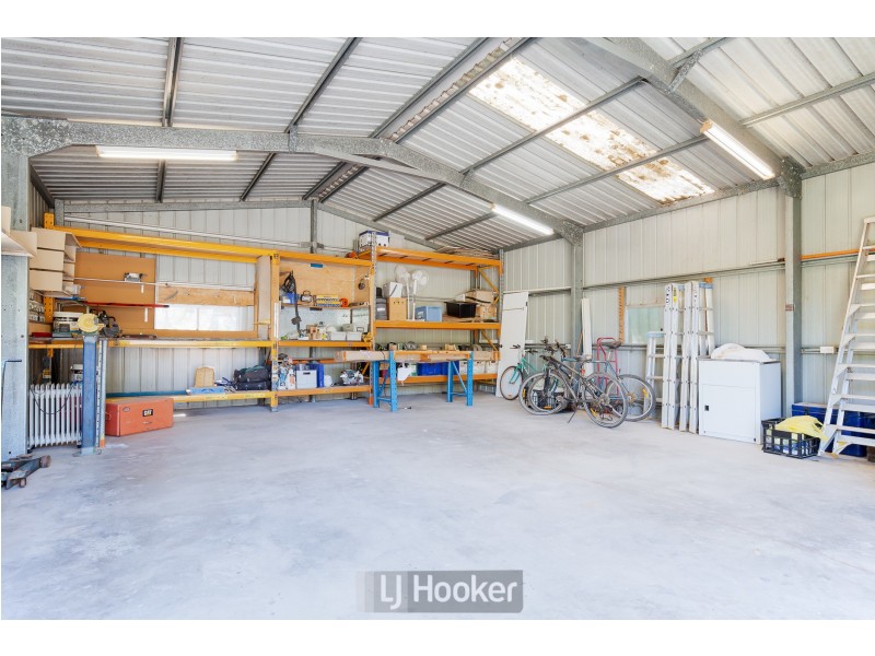 1 Lakeview Road, Kilaben Bay NSW 2283