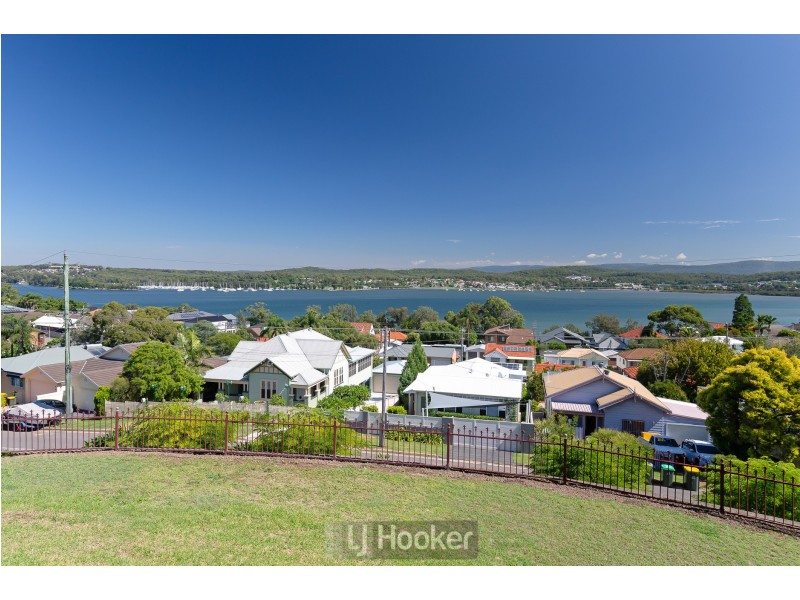 17 Speers Street, Speers Point NSW 2284