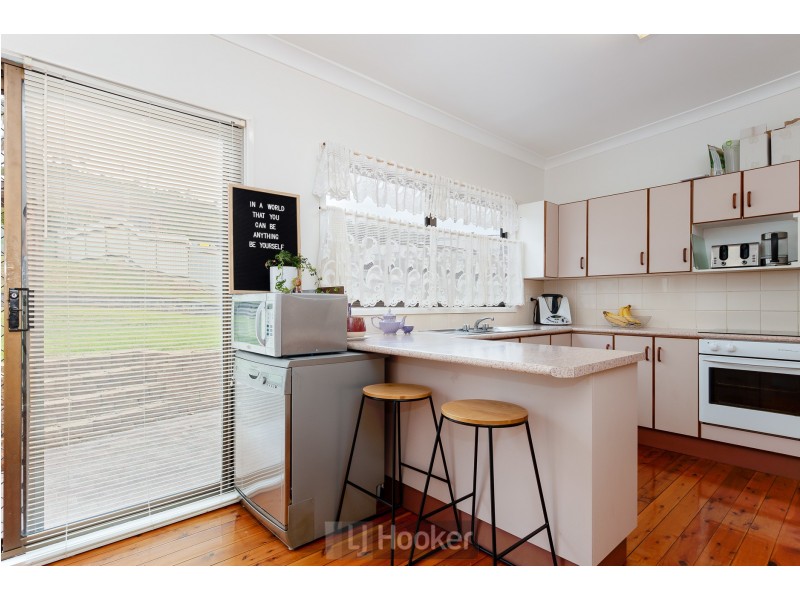 17 Speers Street, Speers Point NSW 2284