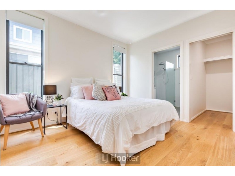 4/10 Queen Street, Warners Bay NSW 2282