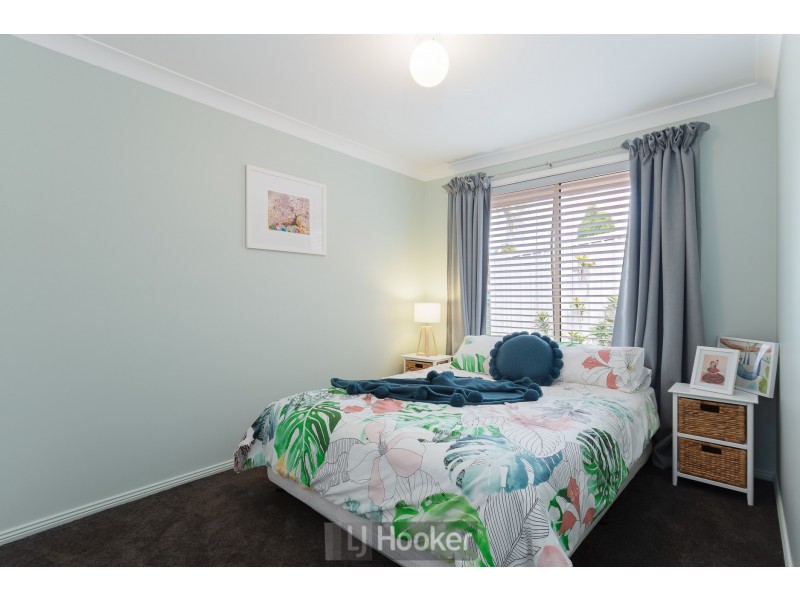 4 Lakeshore Close, Kilaben Bay NSW 2283
