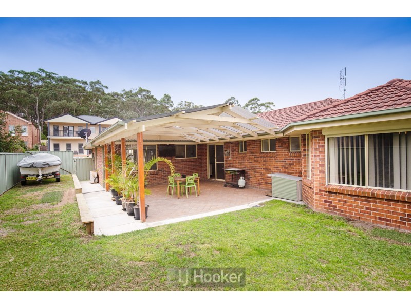 4 Lakeshore Close, Kilaben Bay NSW 2283