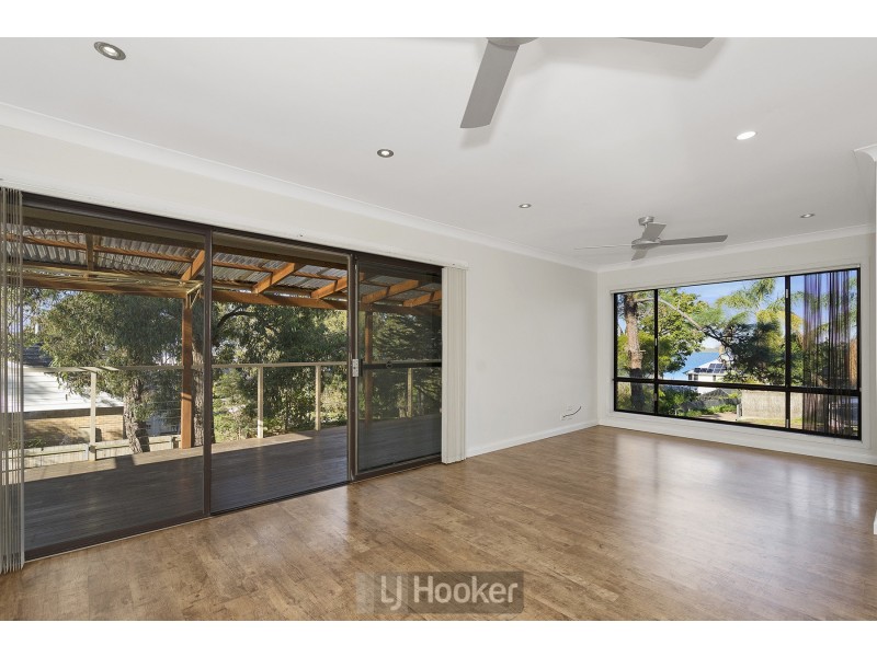 356 Skye Point Road, Coal Point NSW 2283