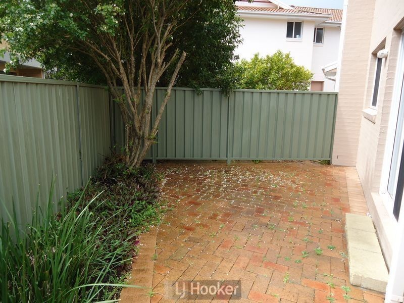 4/33-39 Haddon Crescent, Marks Point NSW 2280